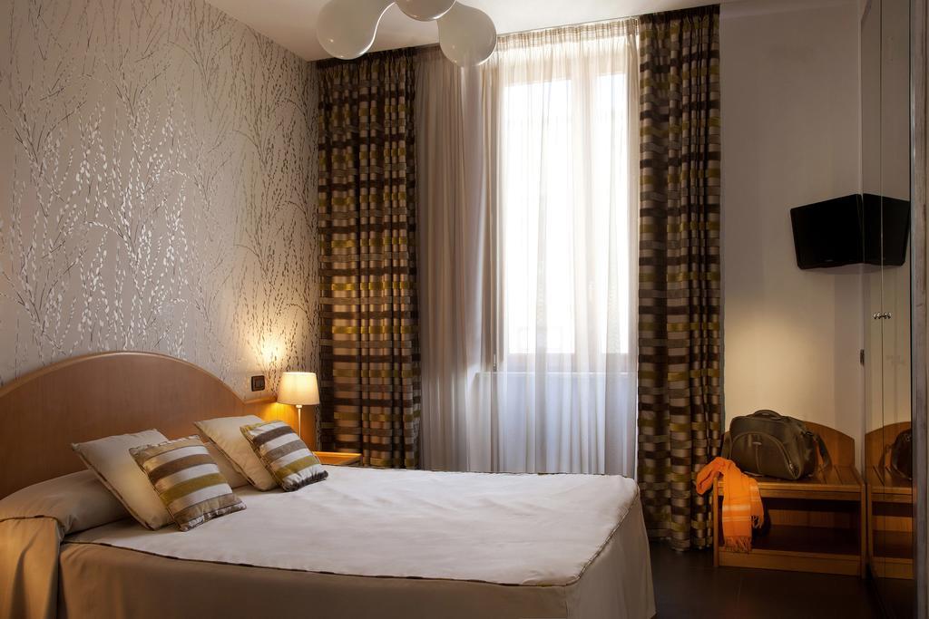 Hotel Del Corso Сорренто Экстерьер фото