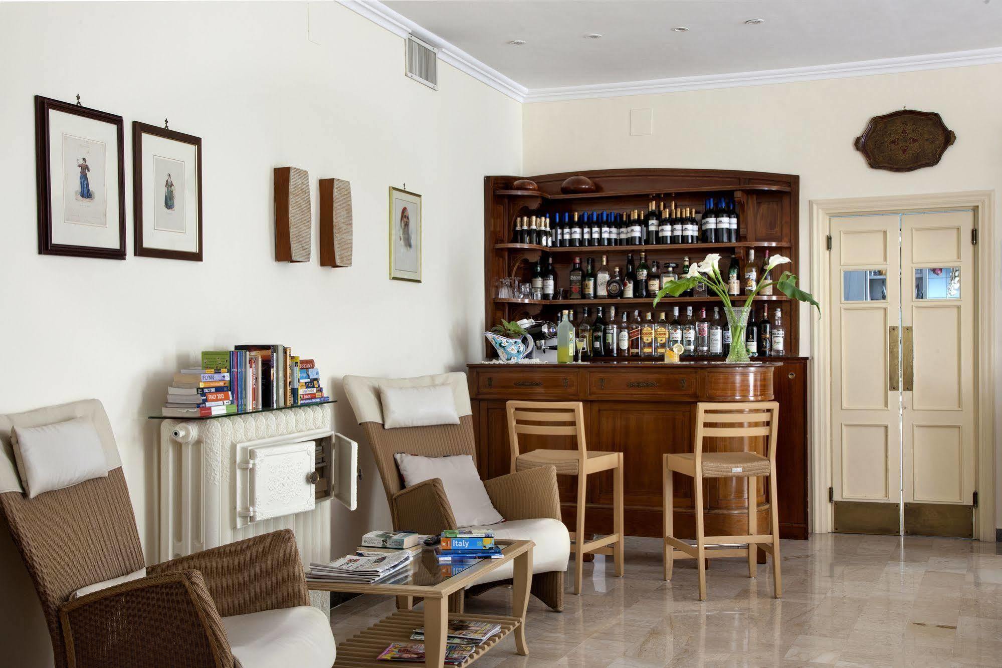 Hotel Del Corso Сорренто Экстерьер фото