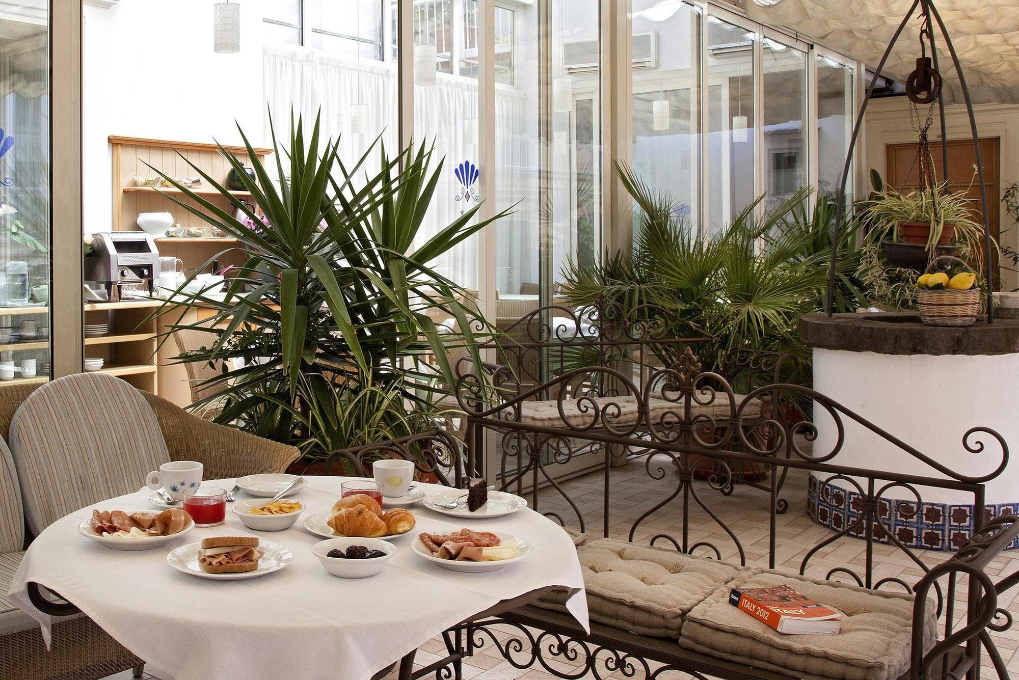 Hotel Del Corso Сорренто Экстерьер фото