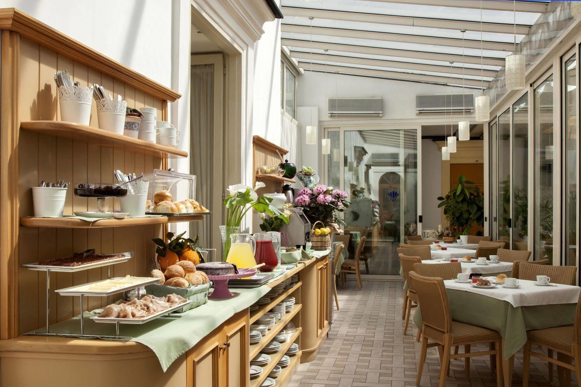 Hotel Del Corso Сорренто Экстерьер фото